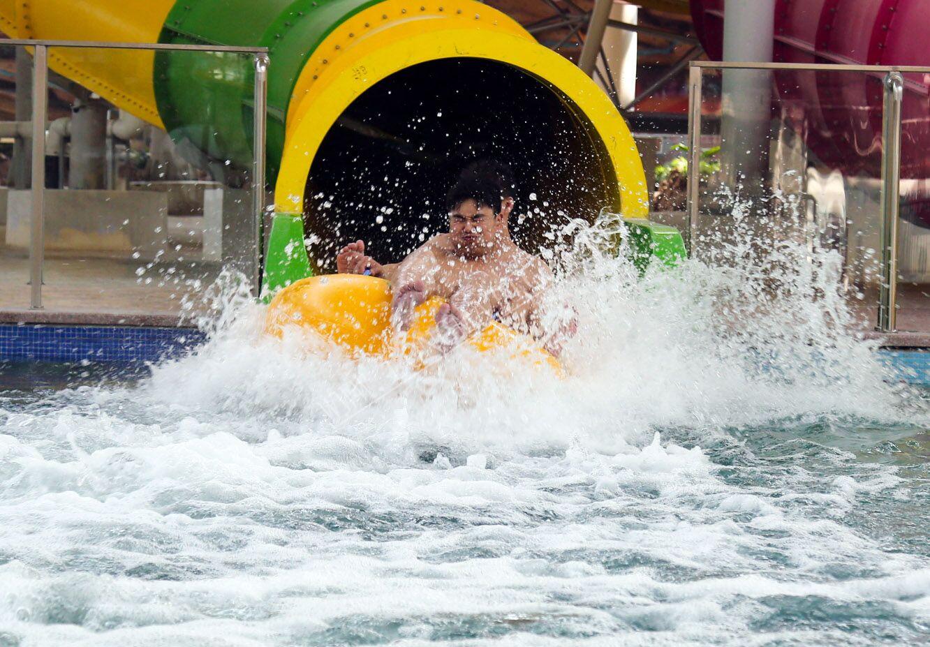 Roller coaster water park slide