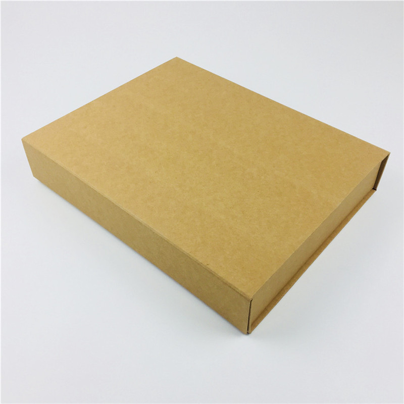 Rigid foldable boxes with magnetic closure Rigid foldable boxes with magnetic closure