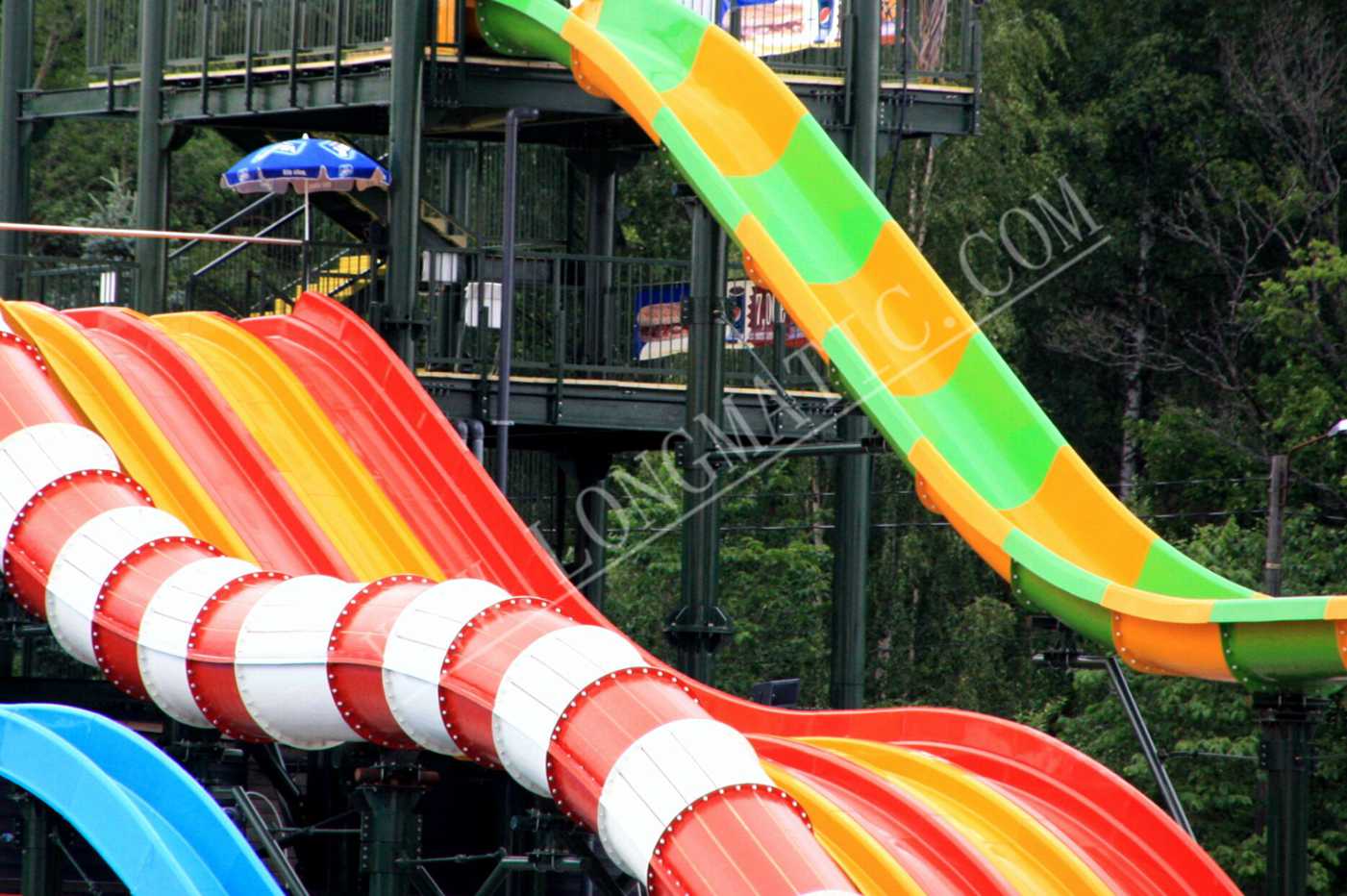 High speed water slide equipment