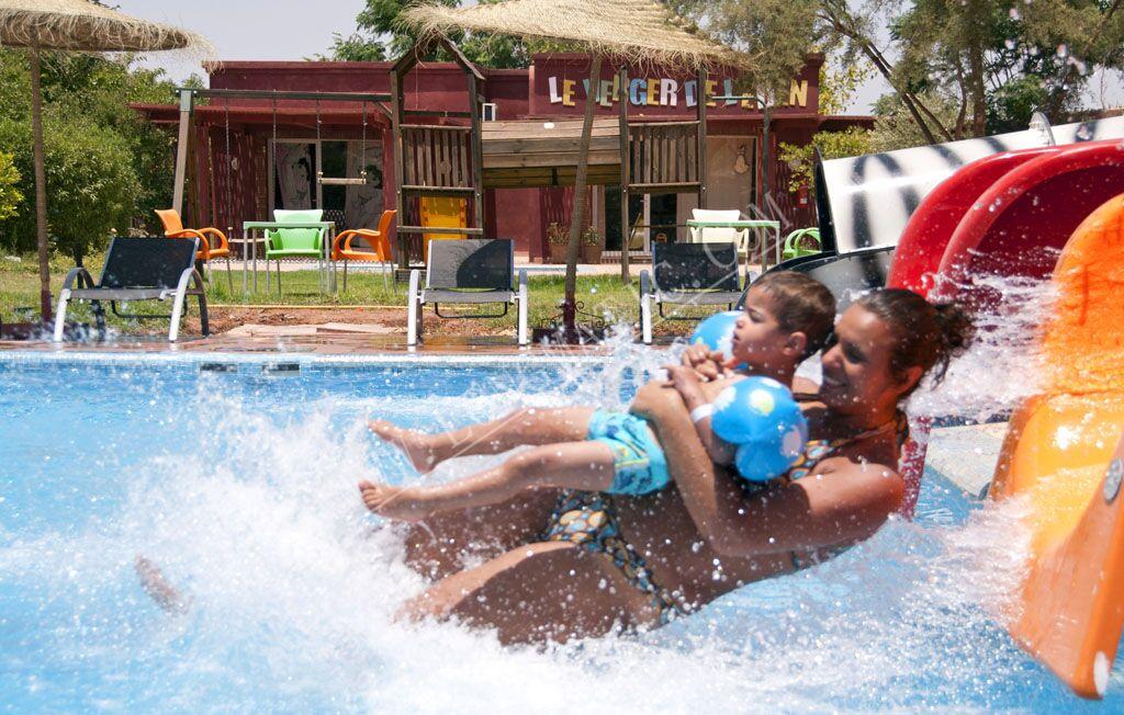 Small boomerango water slide