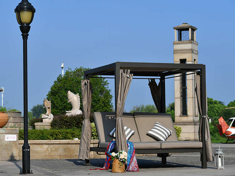 patio sun lounger