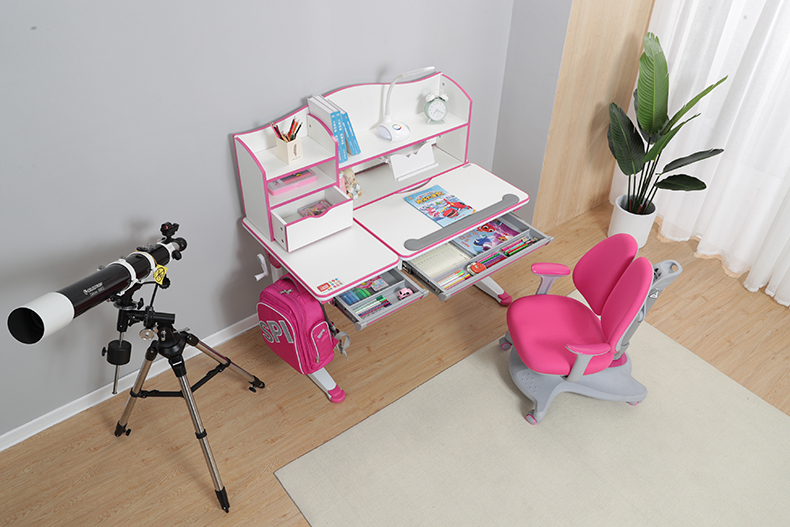 kis study table and chair