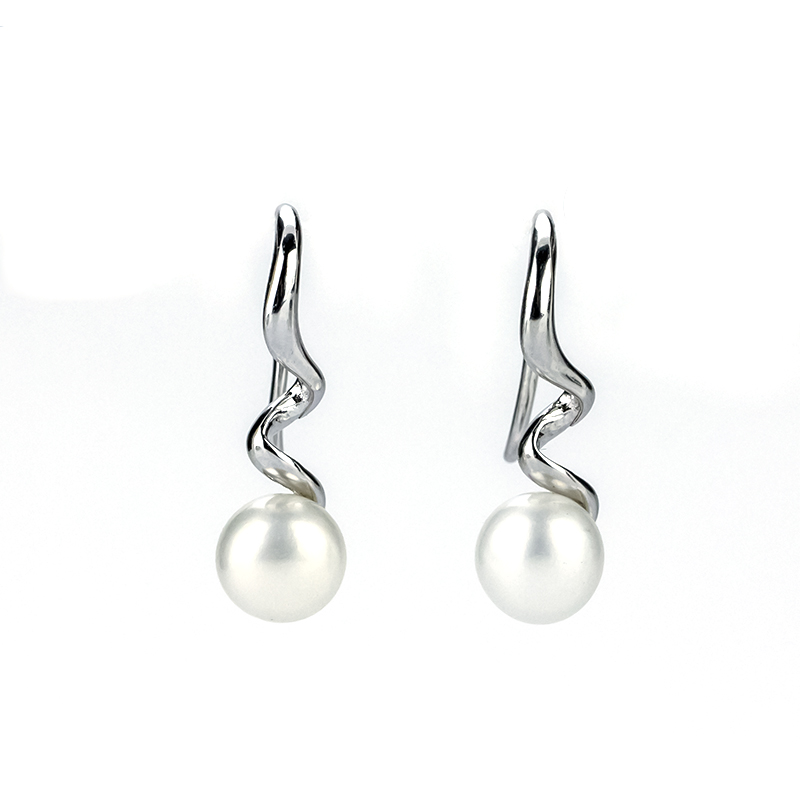 Freshwater Pearl Earring