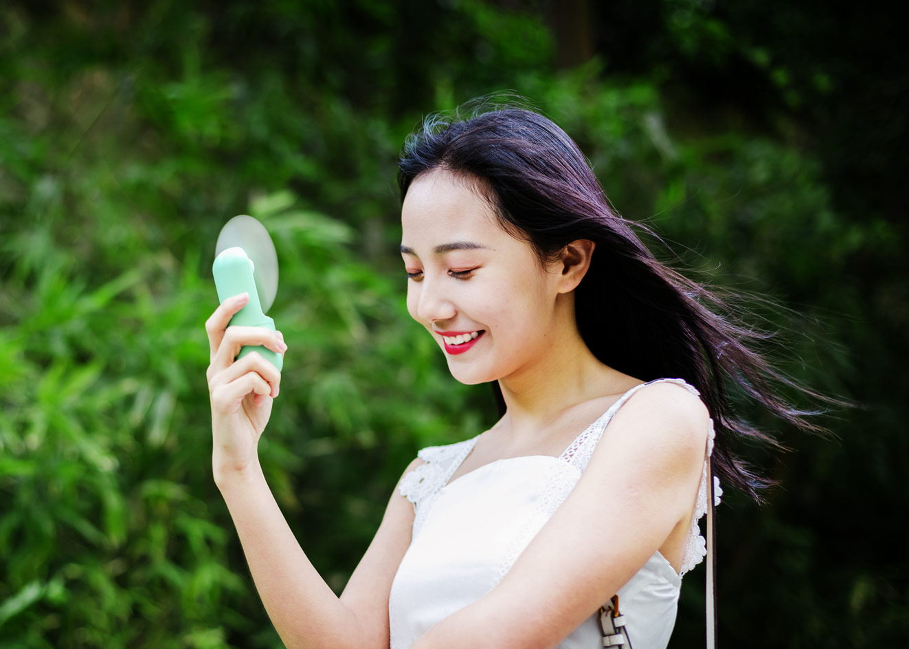 small battery powered hand held fan