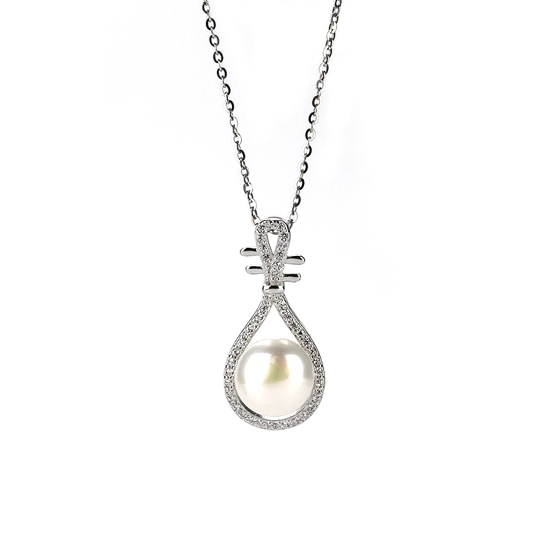 Silver Pearl Necklace