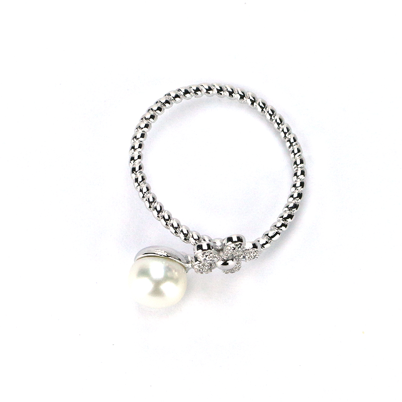 Silver Pearl Ring