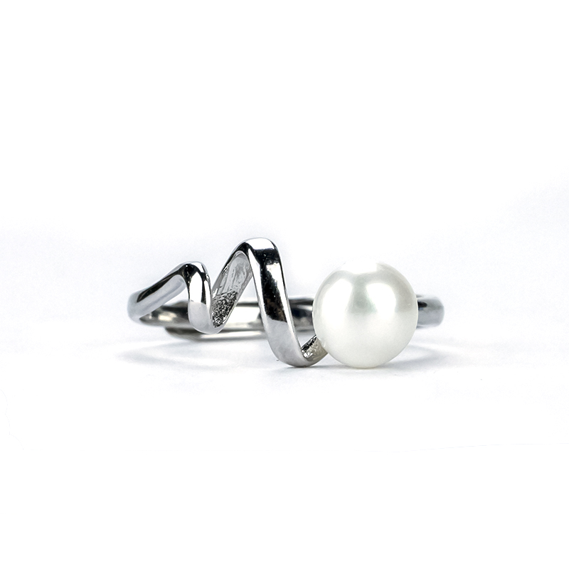 Silver Pearl Ring 