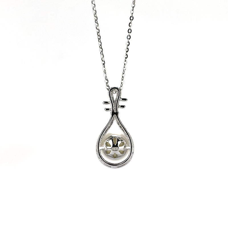 Silver Pearl Necklace Silver Pearl Necklace