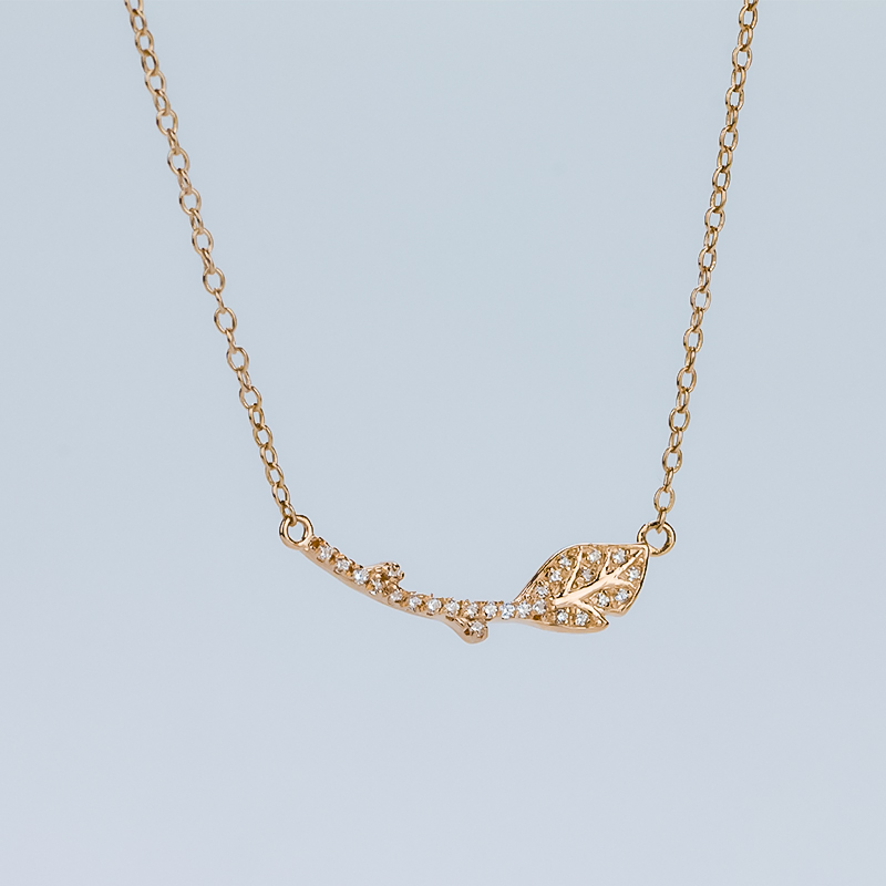 Rose gold color Rose gold color