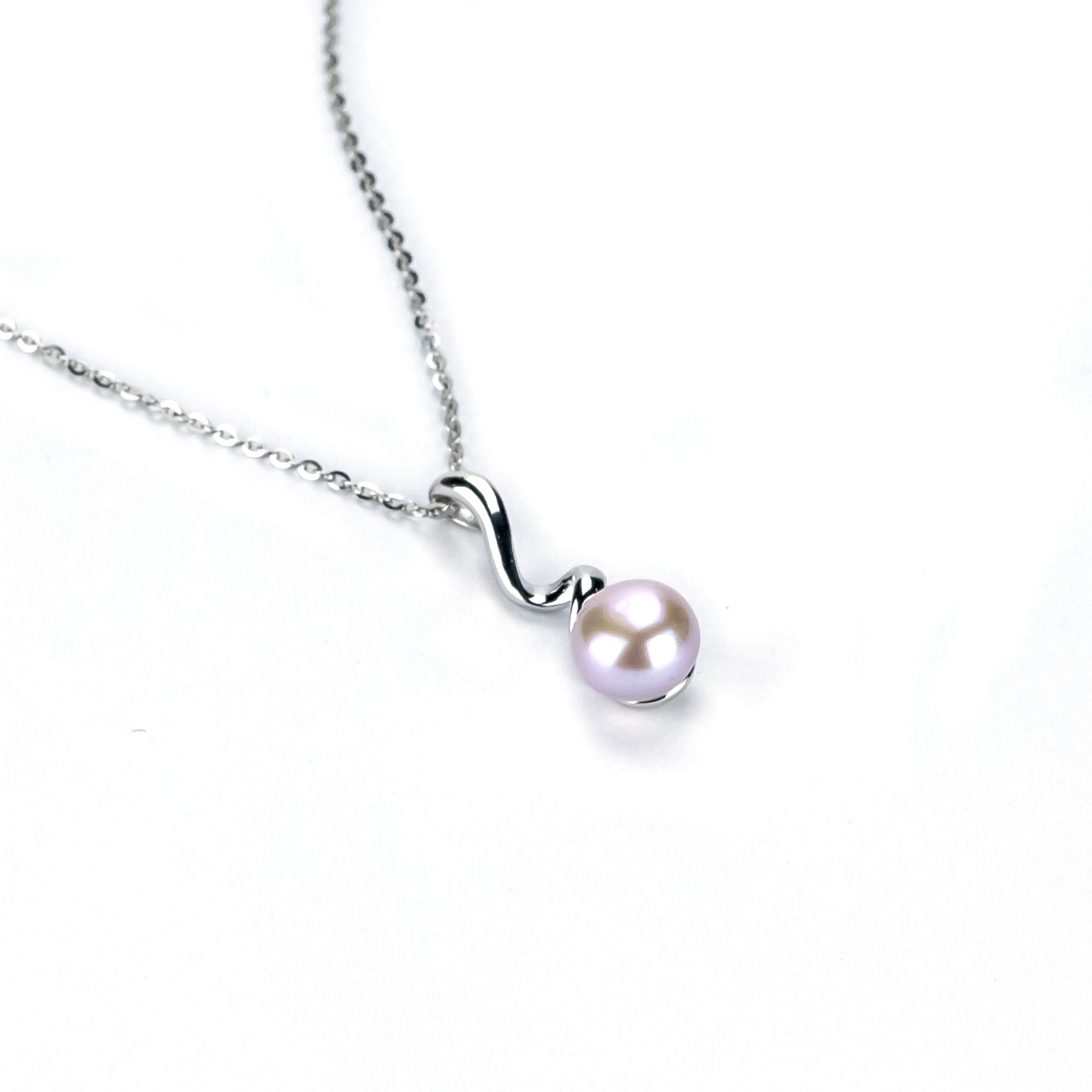 Pearl Pendant Necklace