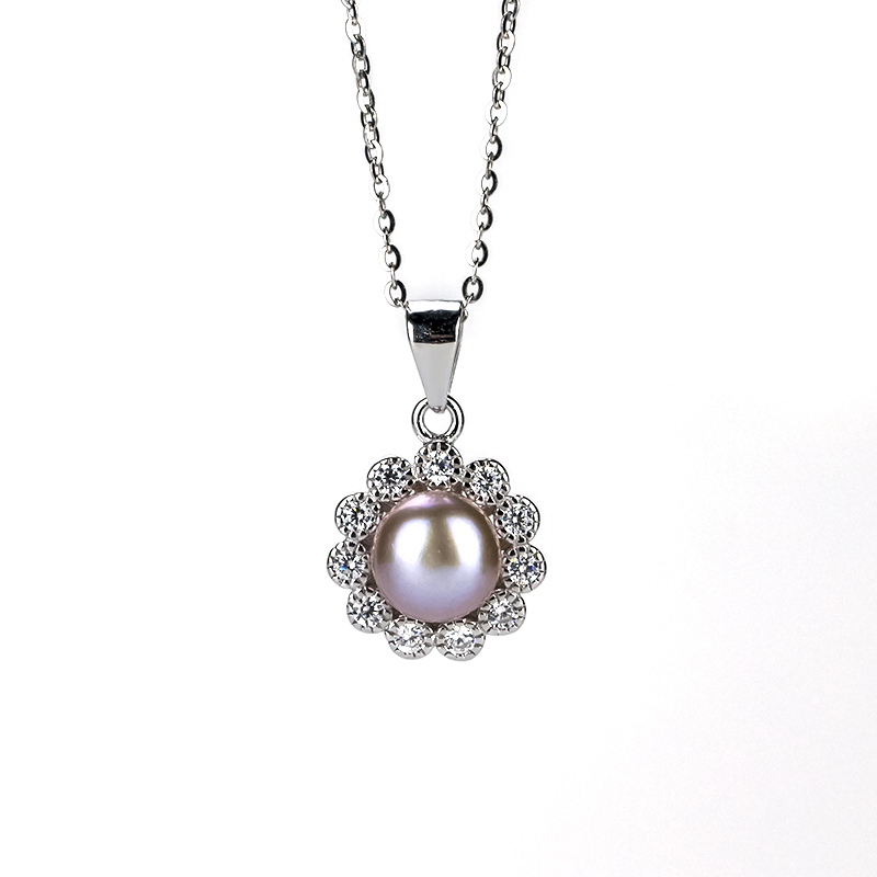 Pearl Pendant Necklace