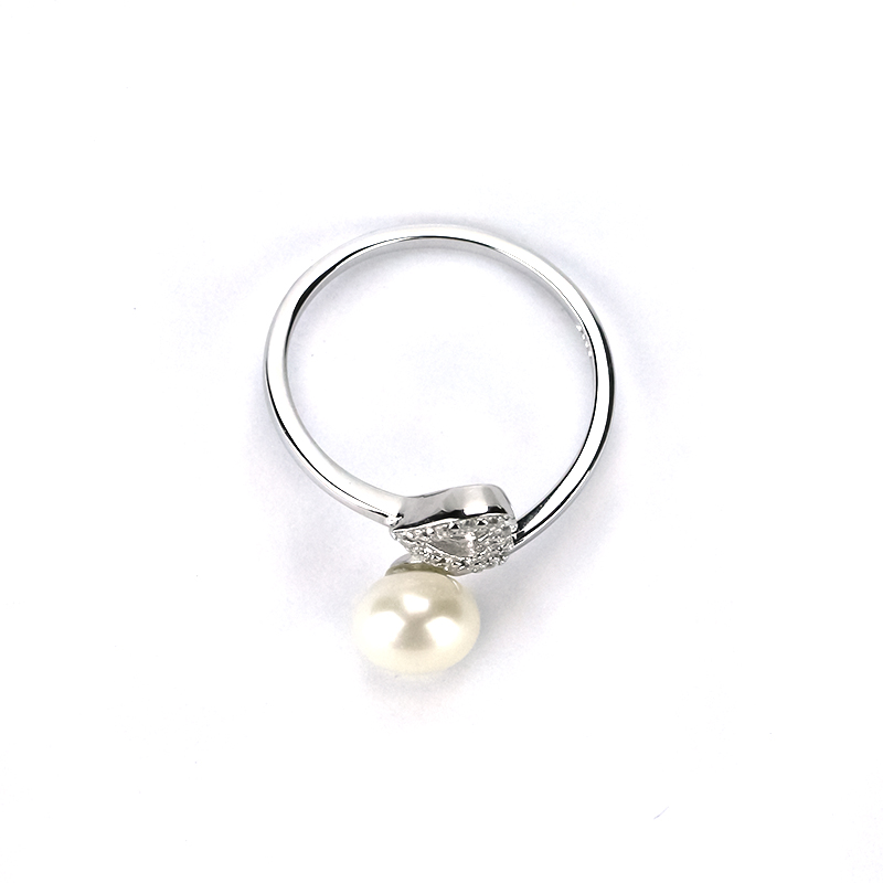 Silver Pearl Ring