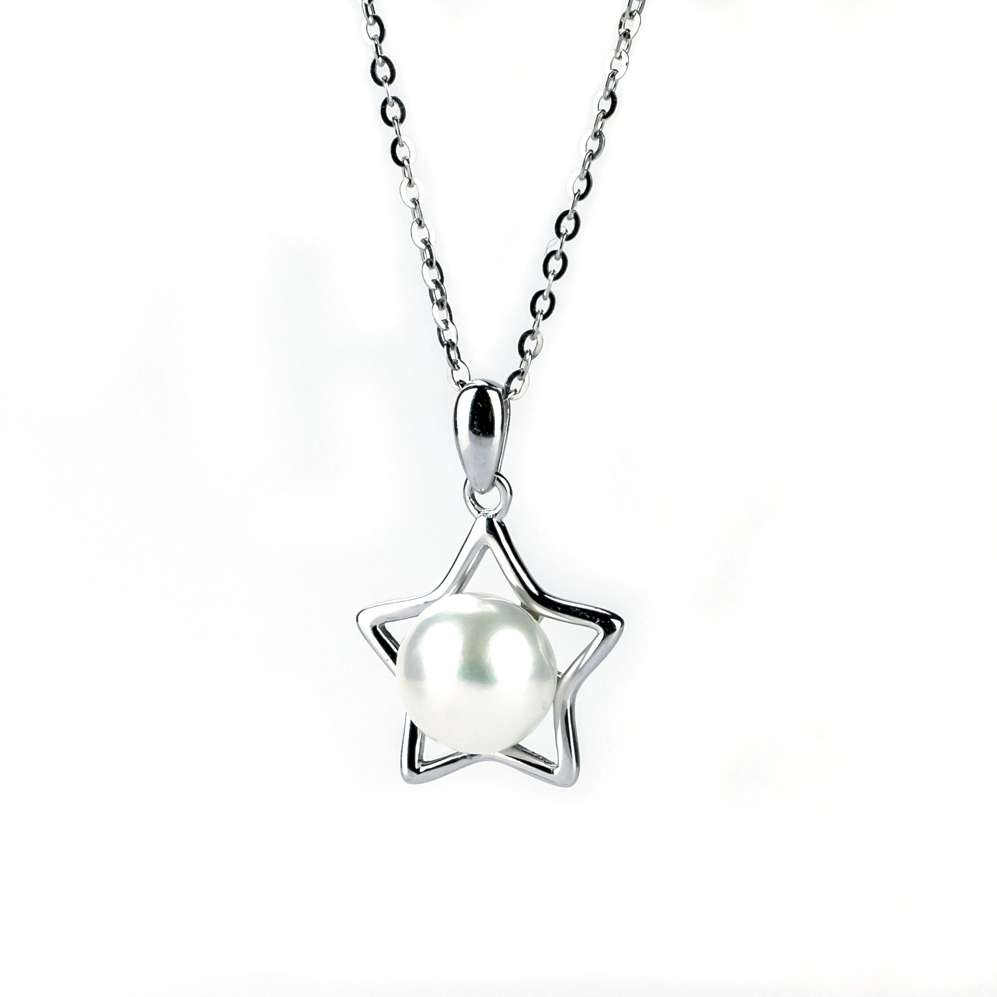 Pearl Pendant Necklace