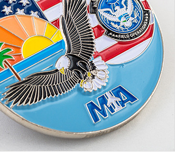 custom color and shape metal badge 