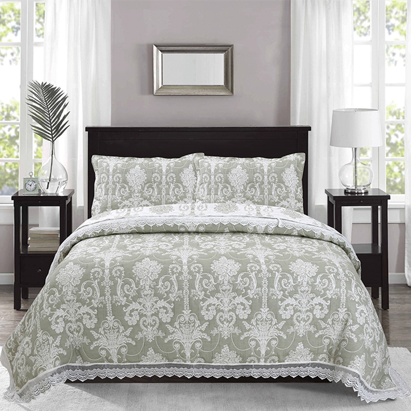 jacquard quilt set with lace