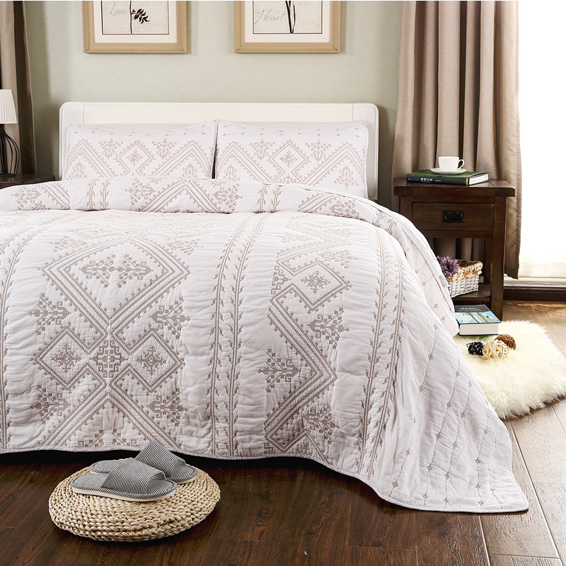 cross stitching white full size quilt bedspread set cross stitching white full size quilt bedspread set