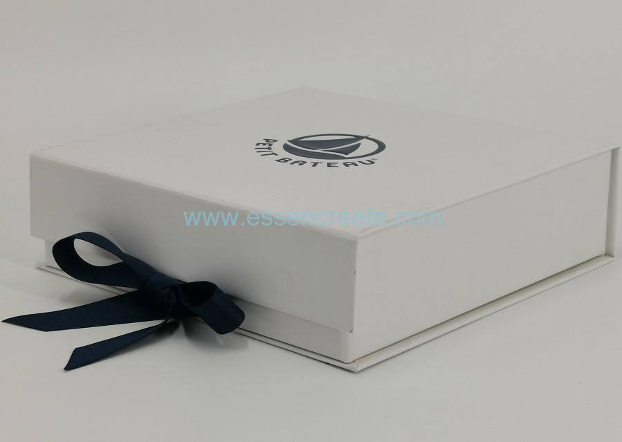Collapsible White Packaging Gift Box Collapsible White Packaging Gift Box