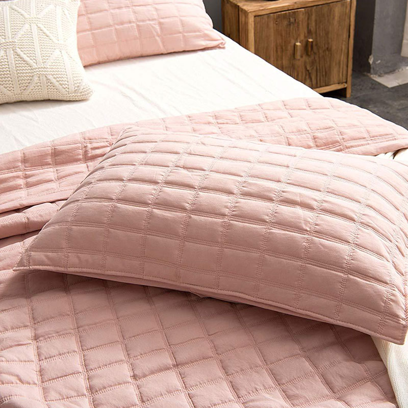 pink garment washed quilt set