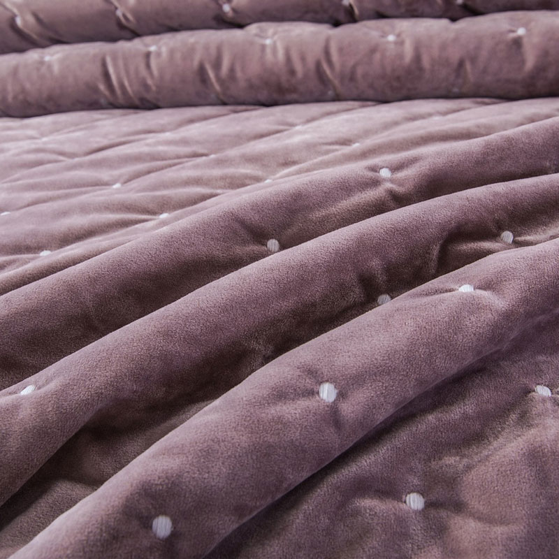 dot stitching on velvet quilt dot stitching on velvet quilt