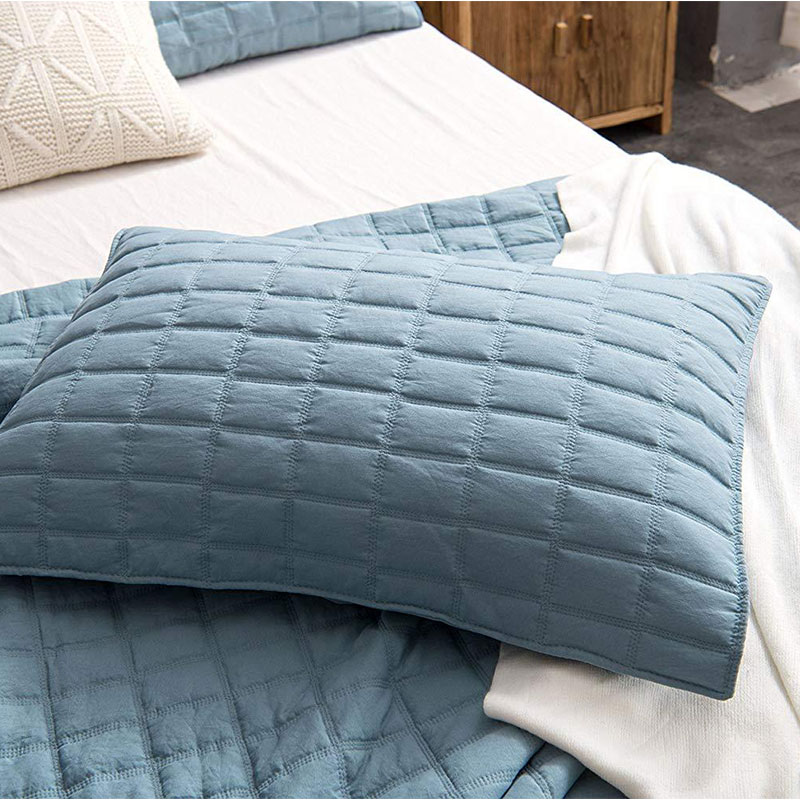 blue oil washed quilt set