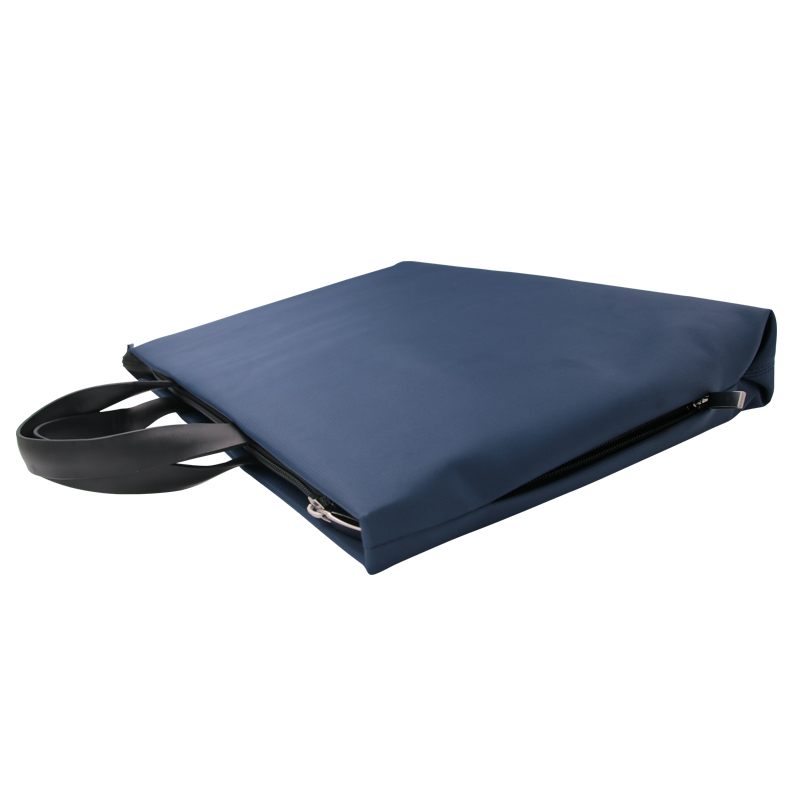 Slim and light laptop bag Slim and light laptop bag