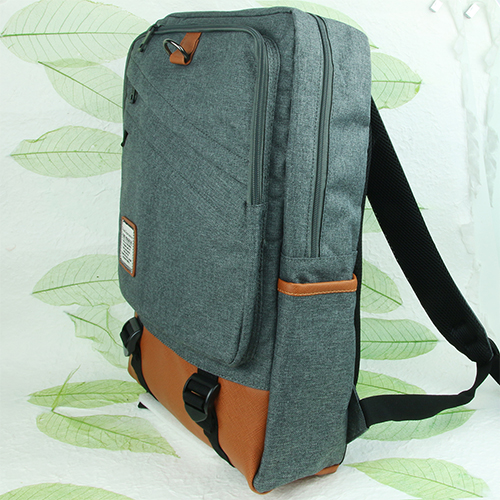 High capacity laptop backpack