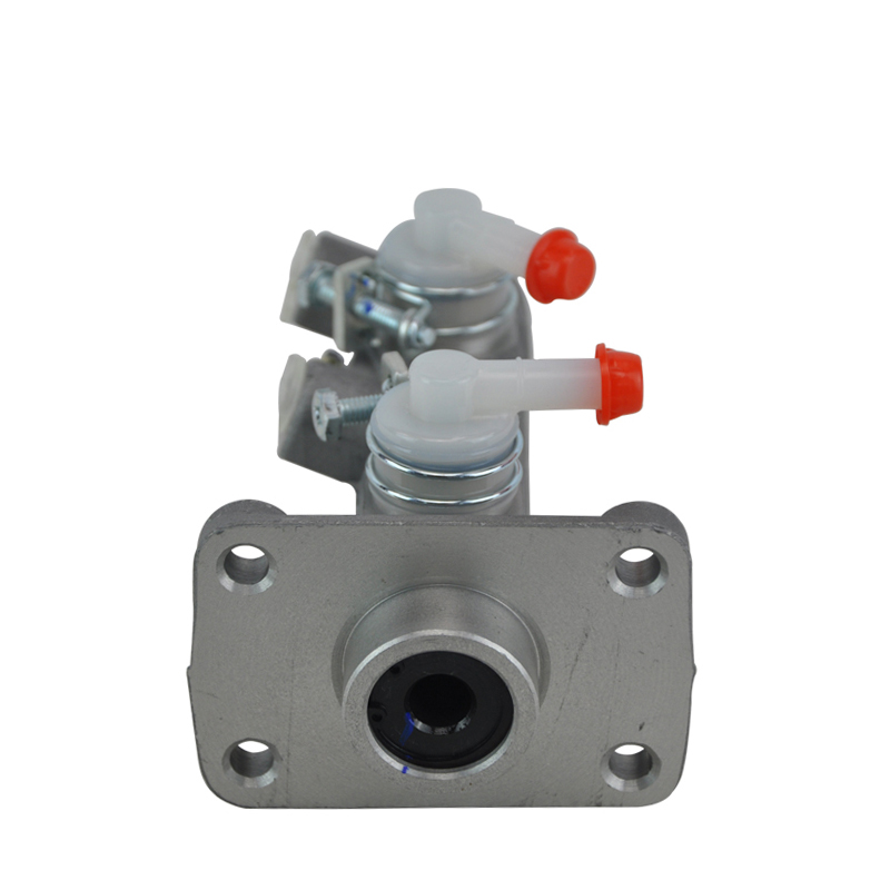Brake master cylinder 1104935500057 Brake master cylinder 1104935500057