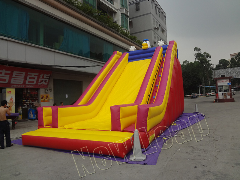 Inflatable dry slide Inflatable dry slide