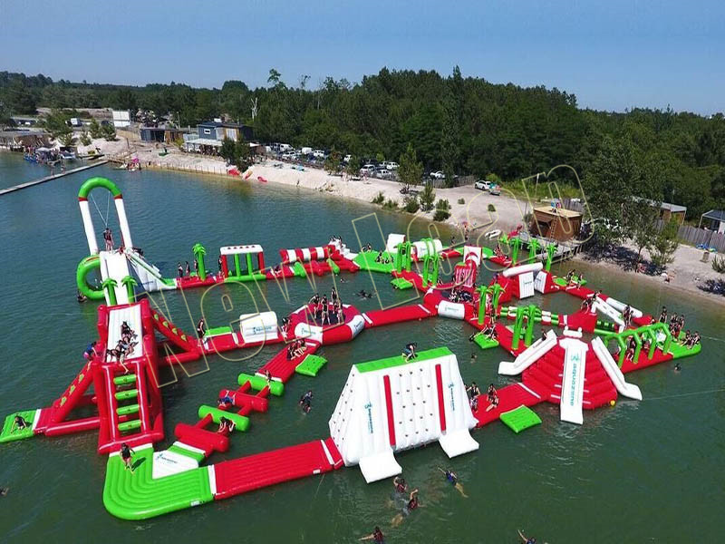 china cheap inflatable water park