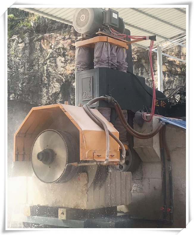 single arm block cutting stone