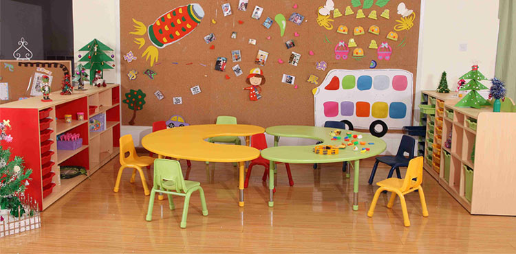 Children table and chair