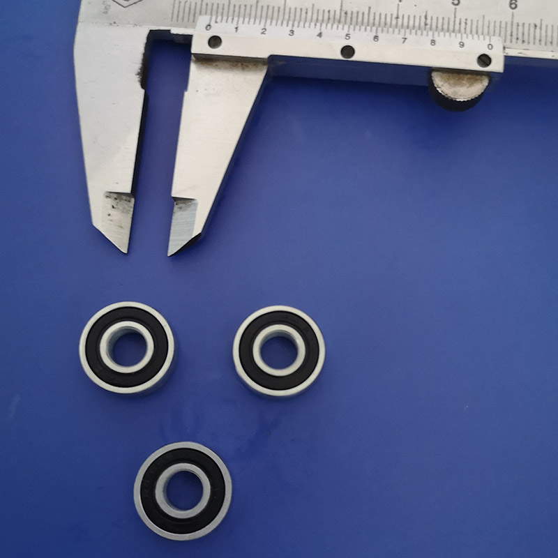 r4 inch ball bearing 