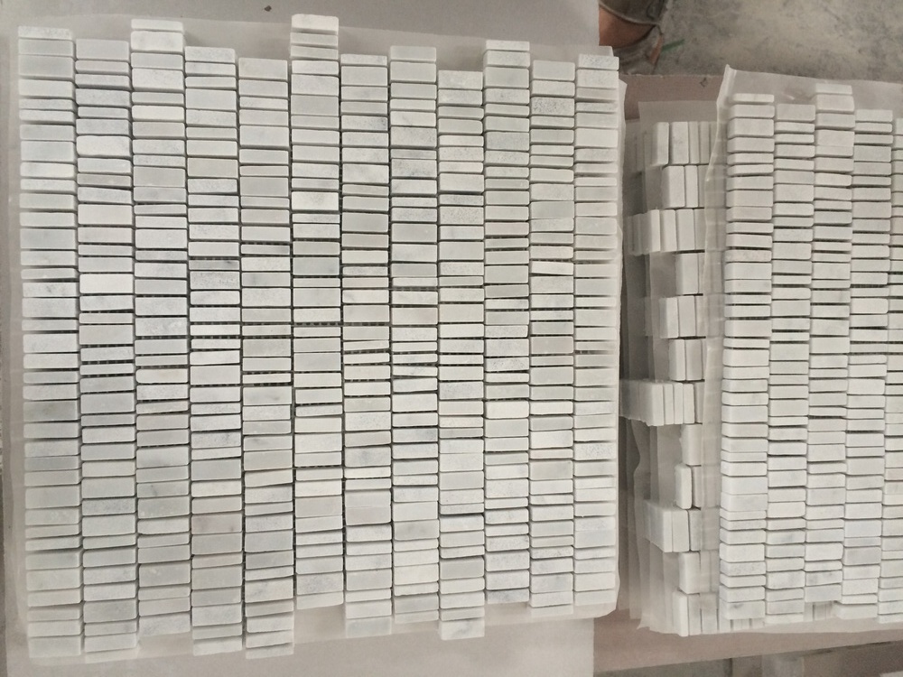 Carrara small vertical rectangual mosaic Carrara small vertical rectangual mosaic