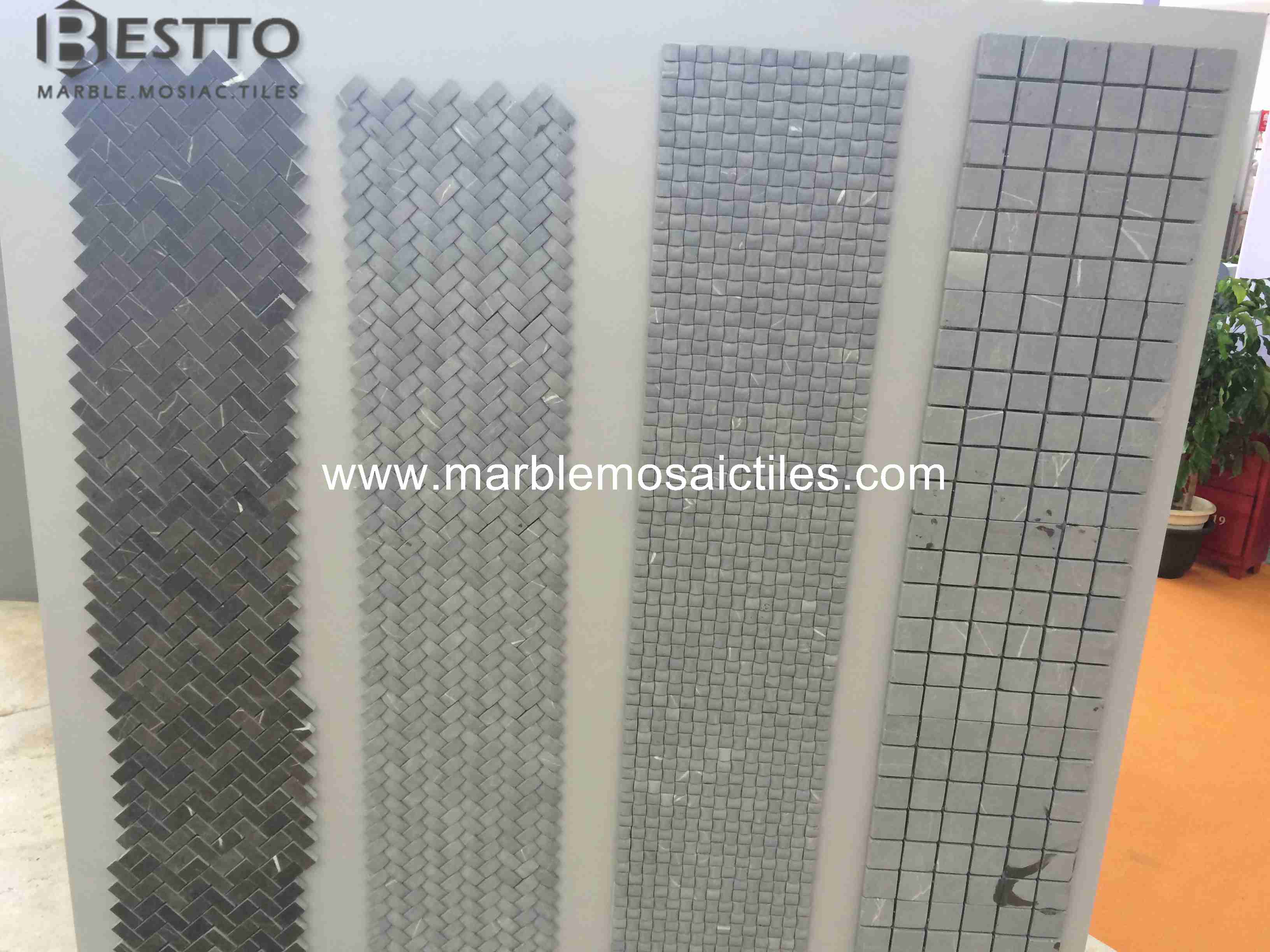 Pietra Grey Tumbled Mosaic Tile