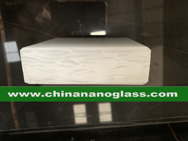 Xiamen Tianrun Stoneglass is the leading Pearl White Glass2 Recycled Glass