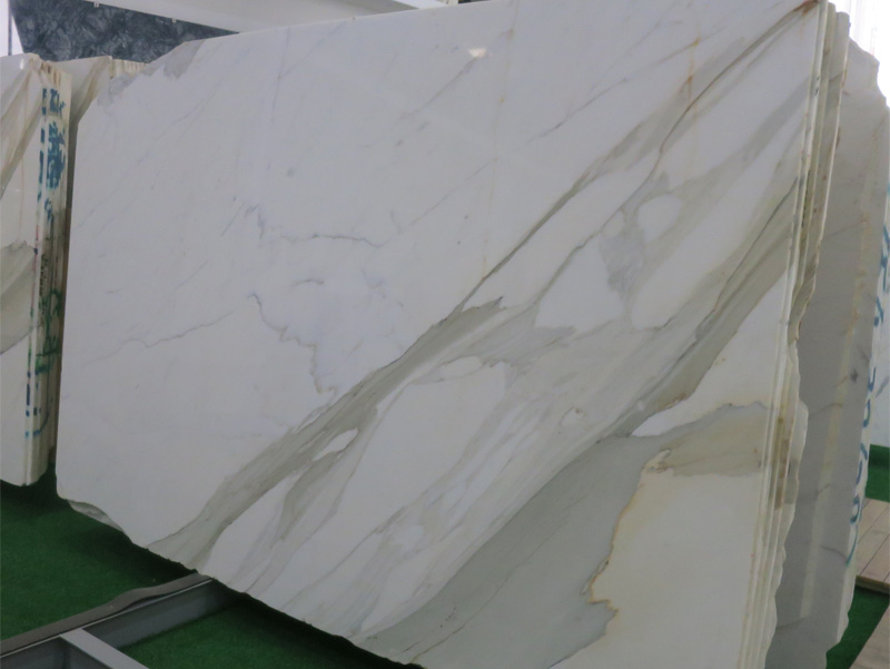 Calacata Gold Marble Slabs