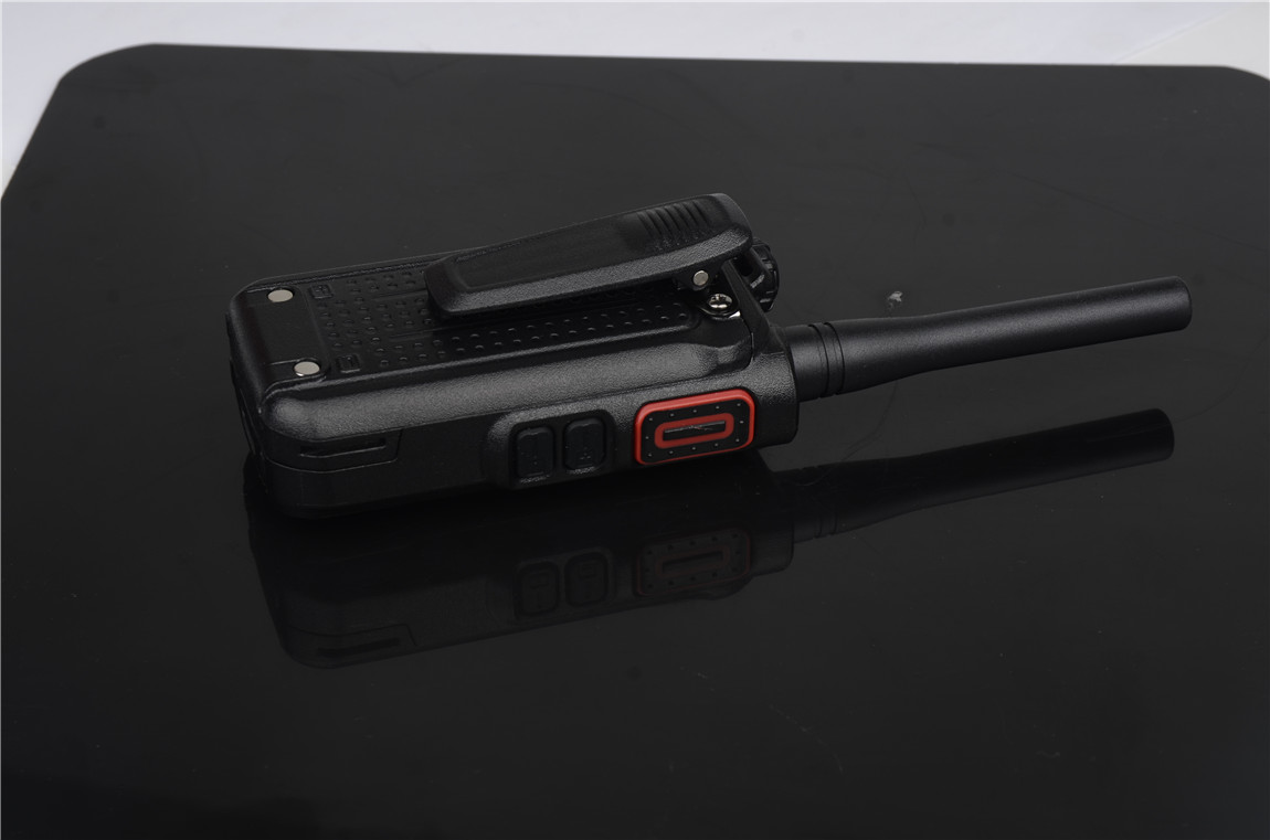 UHF Portable radio UHF Portable radio