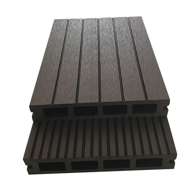 Wood composite decking