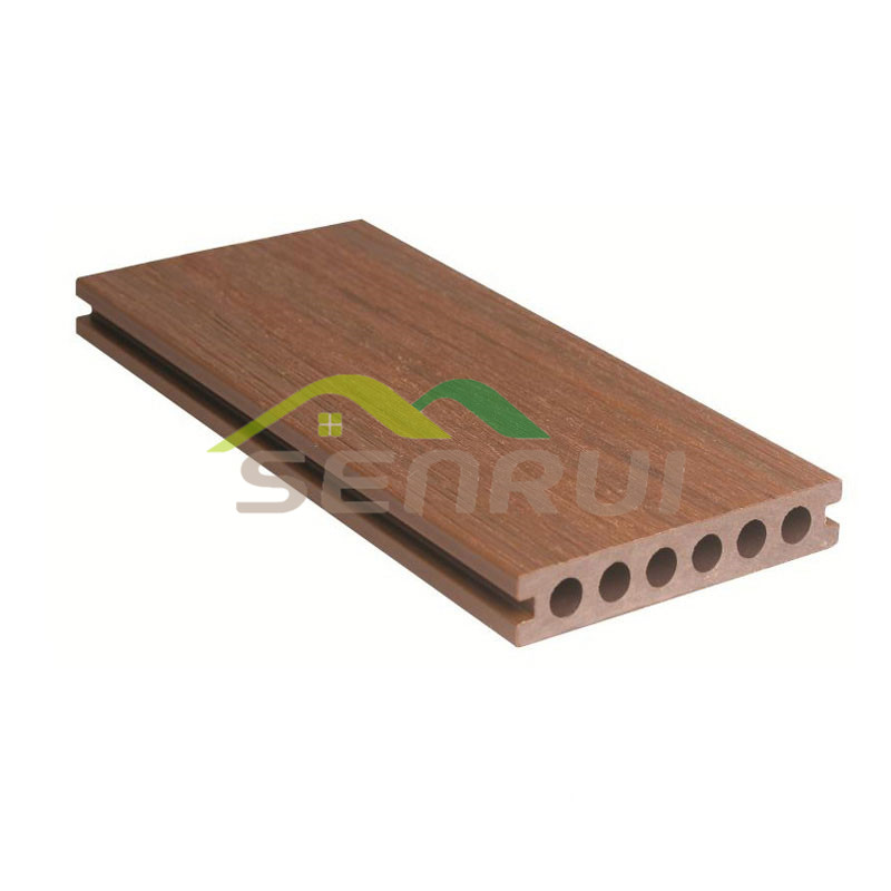 Co extrusion composite decking