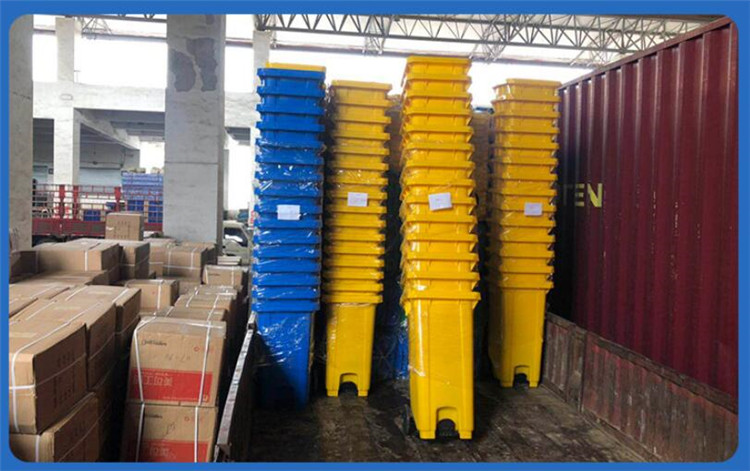 Sanitation classified trash cans Sanitation classified trash cans