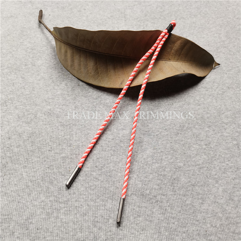 Braided drawcord with metal ends