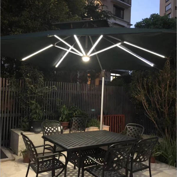 Patio Umbrella with Solar Lights Patio Umbrella with Solar Lights