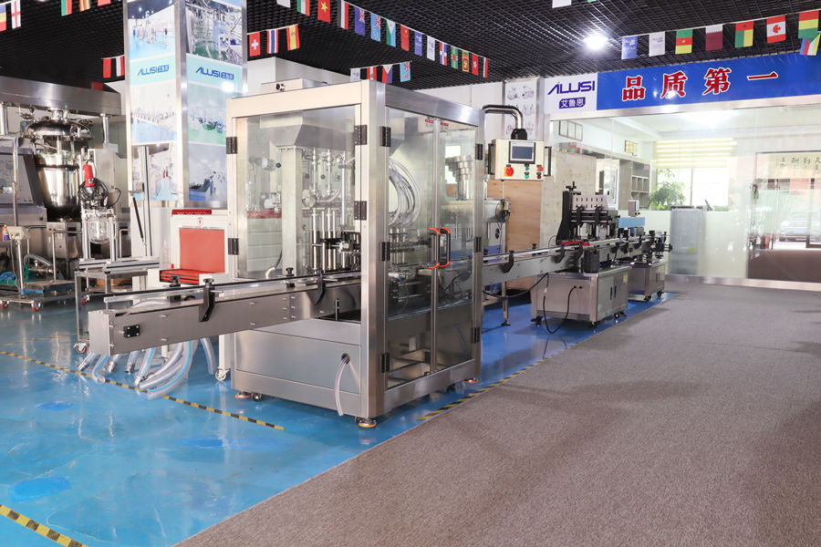 Automatic Liquid and Cream Filling Machine