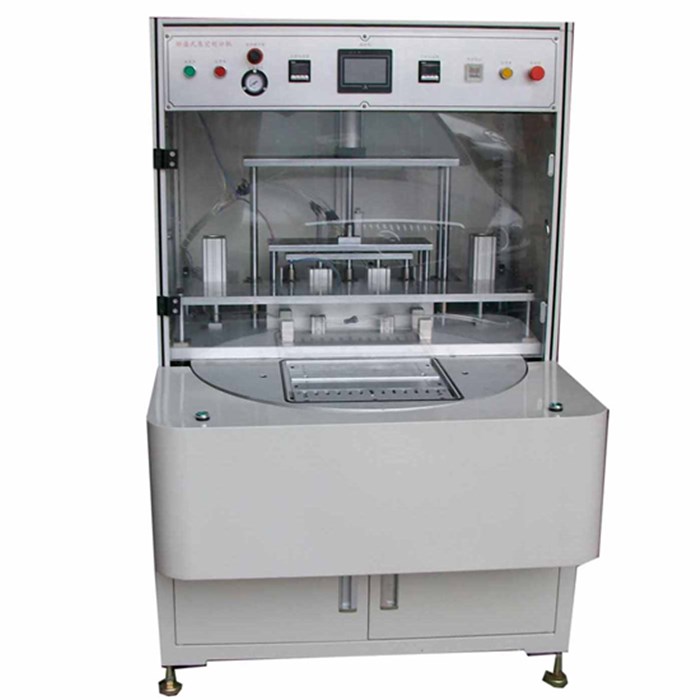 Vacuum sealing machine