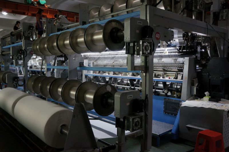 Zhongzhi factory warp knitting machine