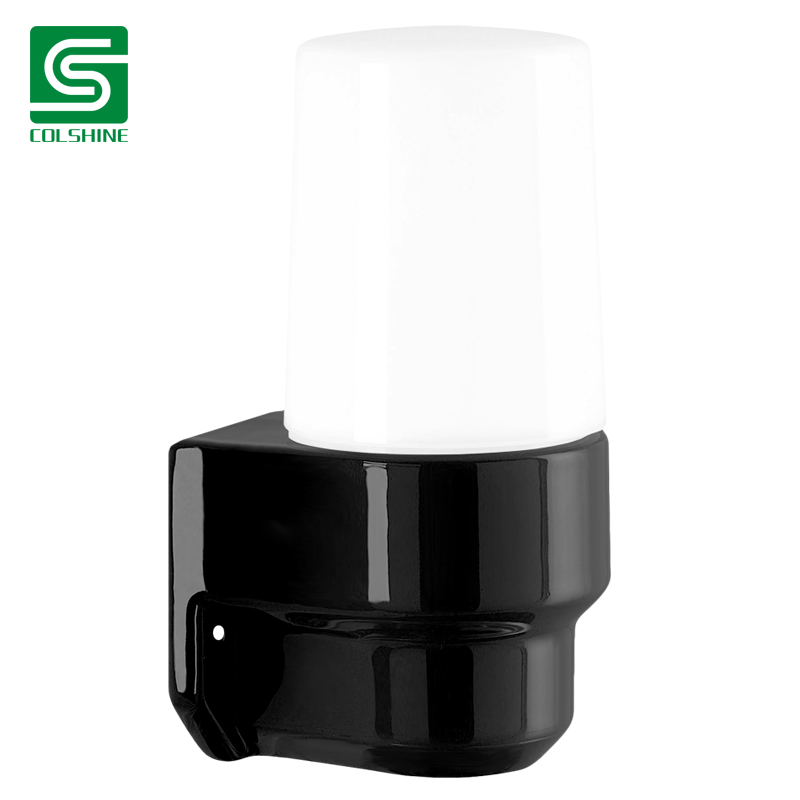 Porcelain Wall Lamp Black