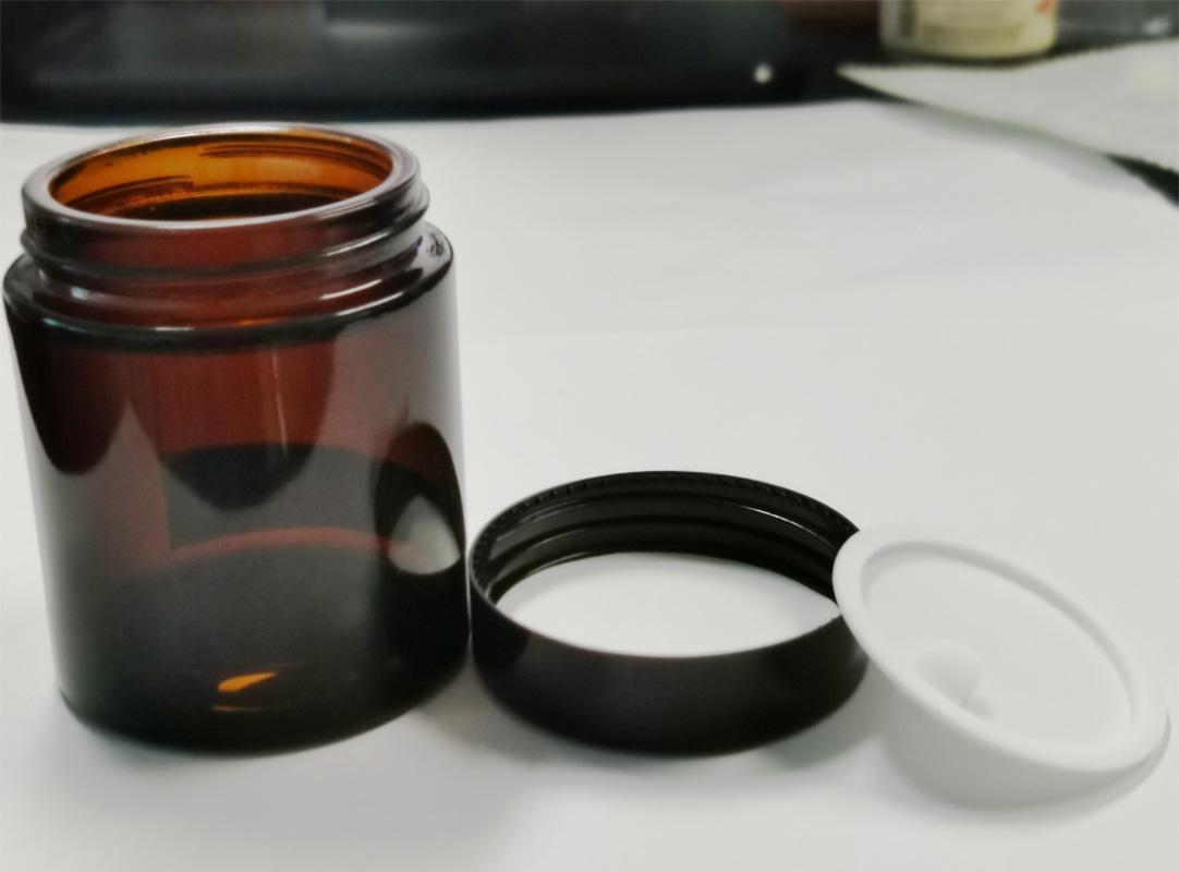 60g Amber glass straight sided jar