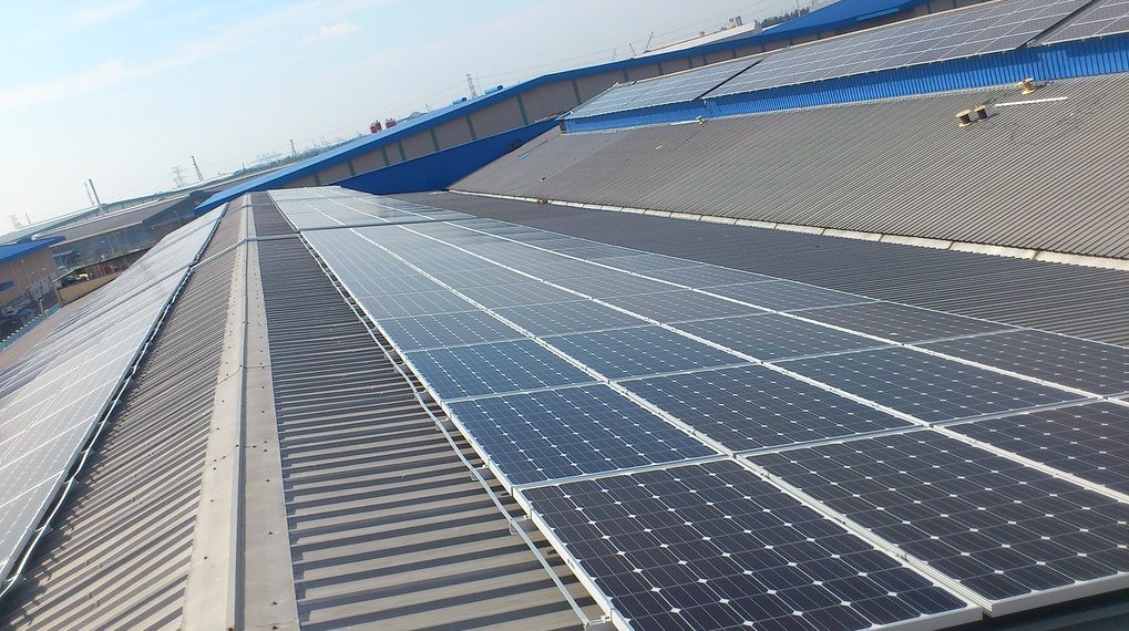 Aluminum ballasted mounting system Aluminum ballasted mounting system
