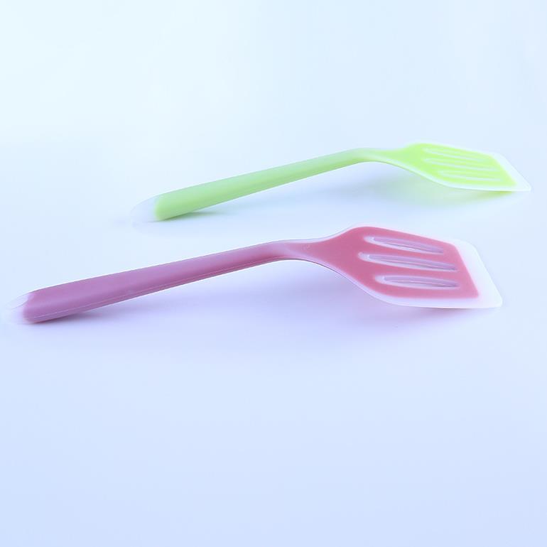 Non Slip Egg Turner Non Slip Egg Turner
