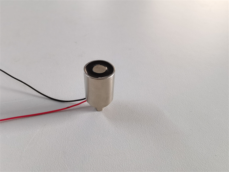 DC Solenoid Electromagnet